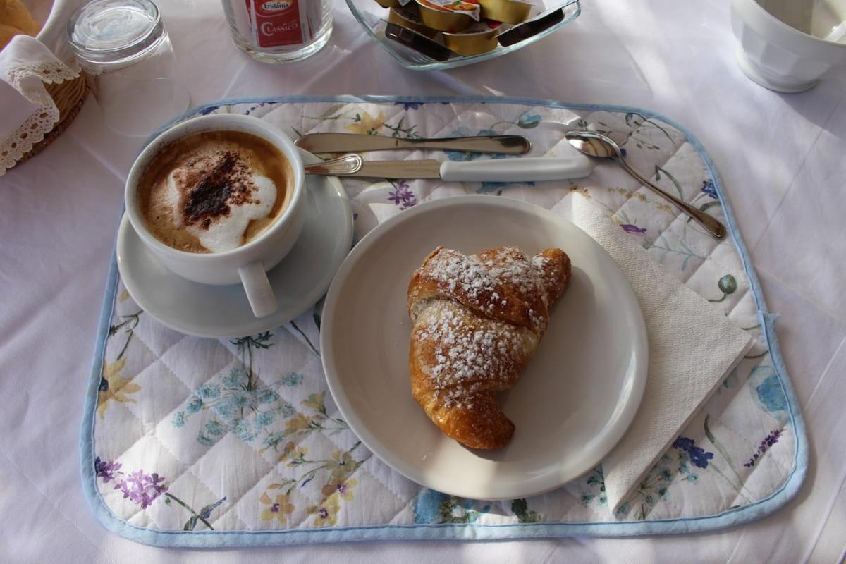 B&B Le Corti Di Aloa ซานปันตาเลโอ ภายนอก รูปภาพ